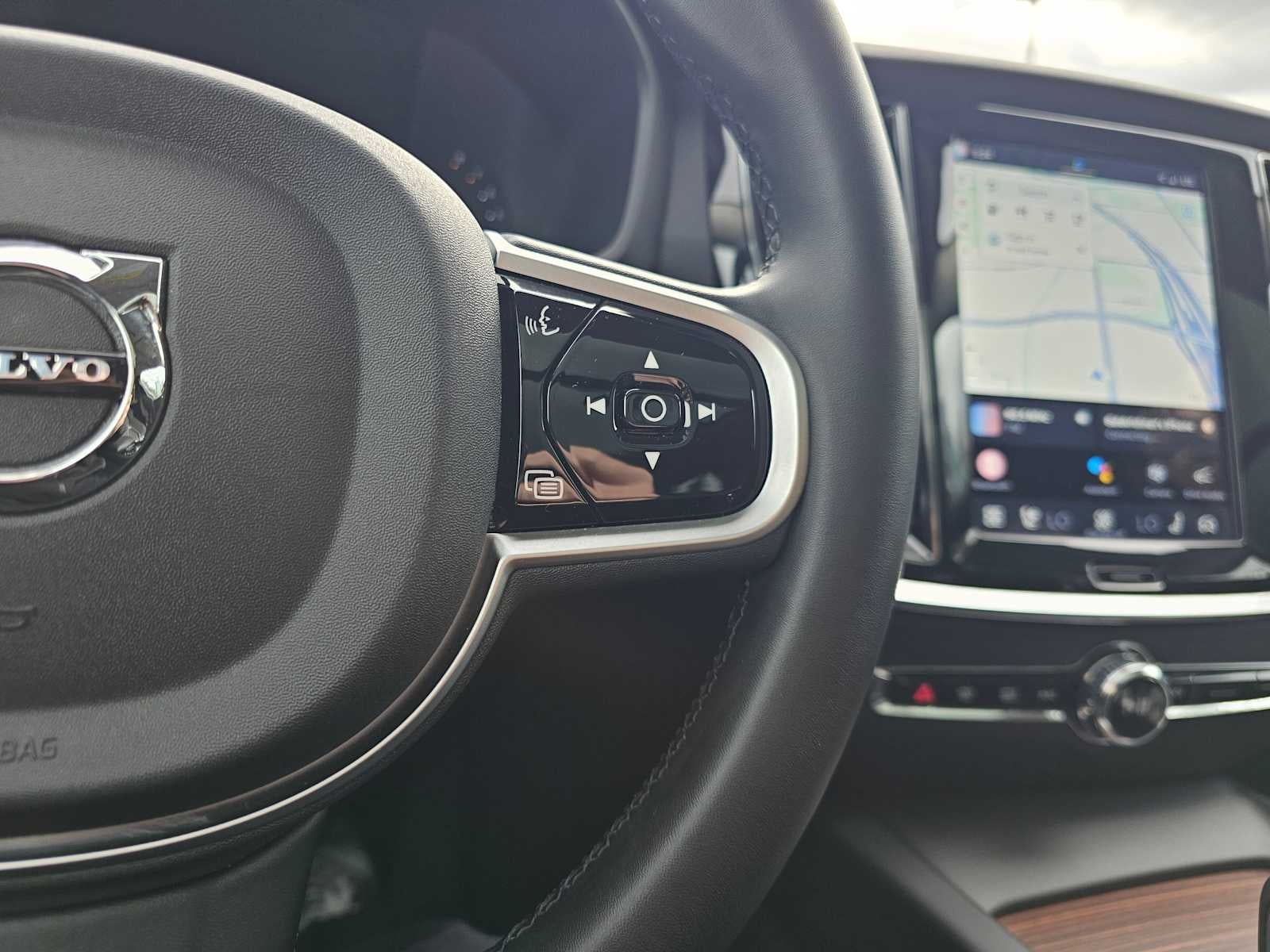 2025 Volvo V60 Cross Country Plus