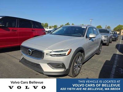 2025 Volvo V60 Cross Country Plus