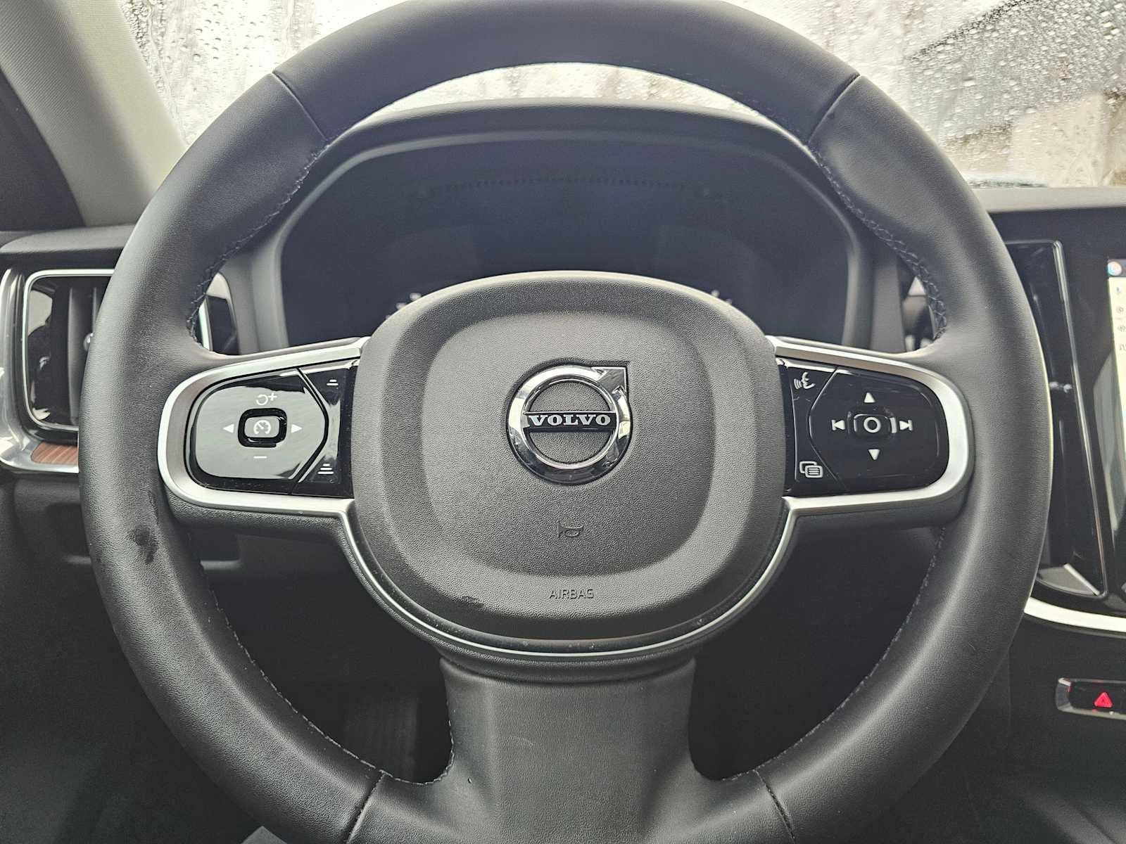 2025 Volvo V60 Cross Country Plus