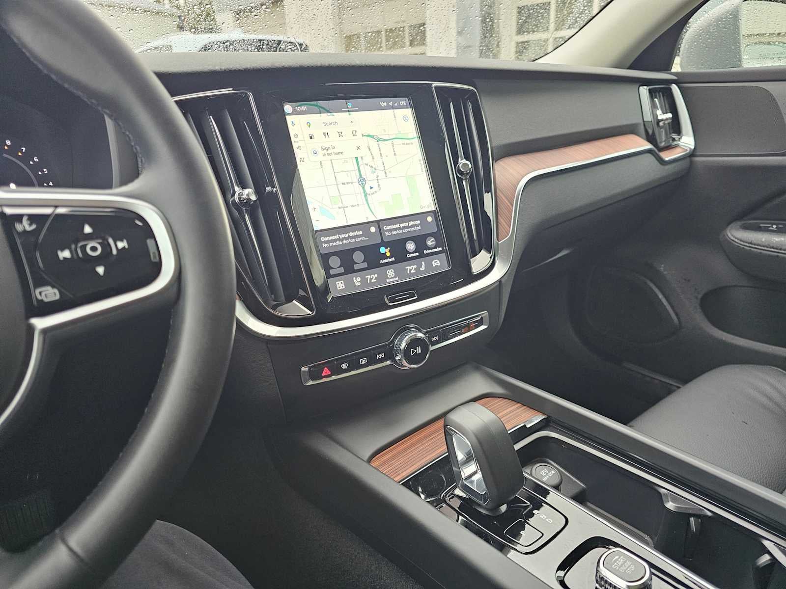 2025 Volvo V60 Cross Country Plus