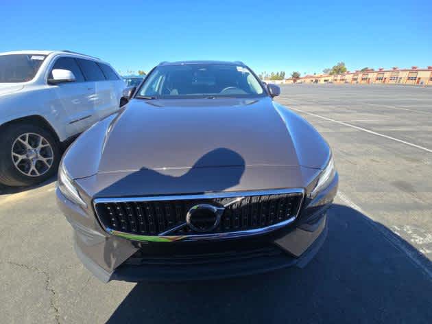 2025 Volvo V60 Cross Country Plus