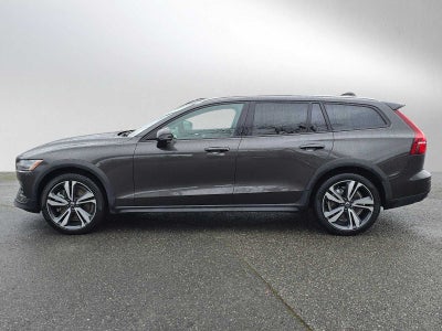 2025 Volvo V60 Cross Country Plus