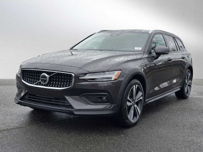 2025 Volvo V60 Cross Country Plus