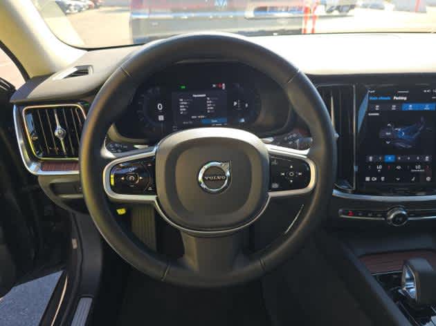 2025 Volvo V60 Cross Country Plus