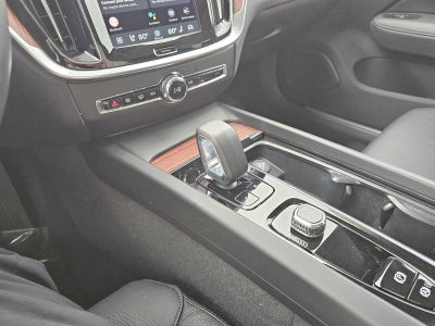 2025 Volvo V60 Cross Country Plus