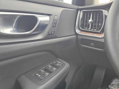 2025 Volvo V60 Cross Country Plus