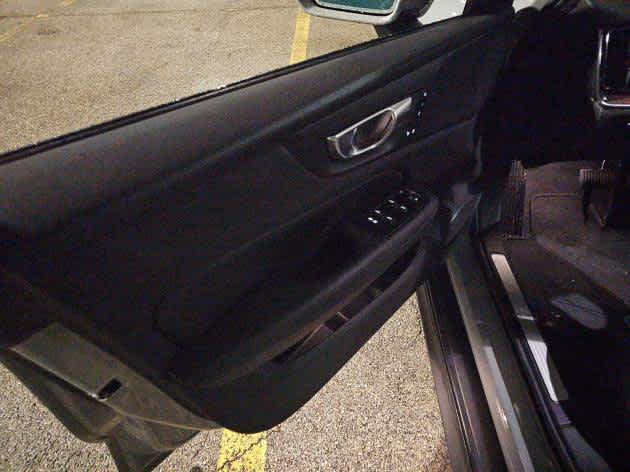 2025 Volvo V60 Cross Country Plus