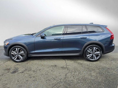 2025 Volvo V60 Cross Country Plus