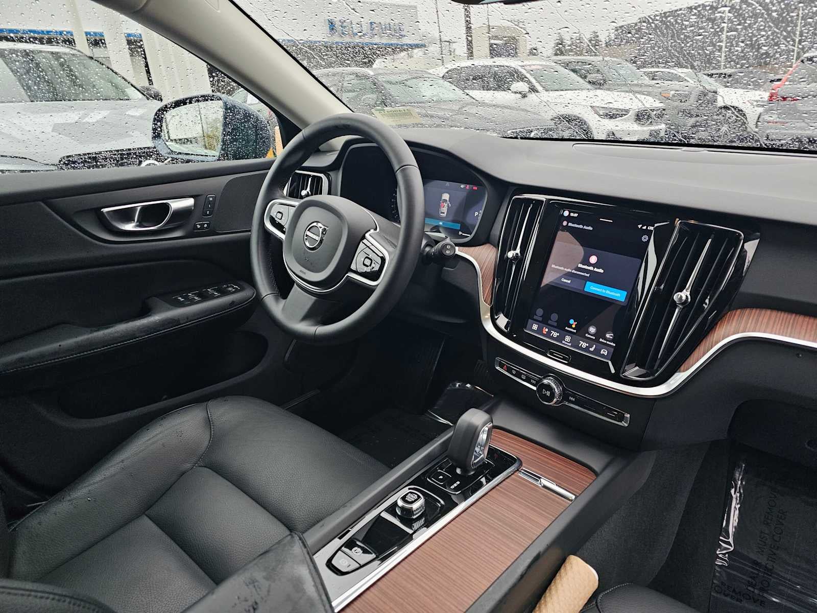 2025 Volvo V60 Cross Country Plus