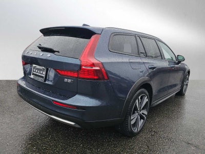 2025 Volvo V60 Cross Country Plus