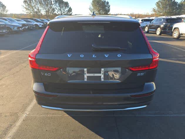 2025 Volvo V60 Cross Country Plus
