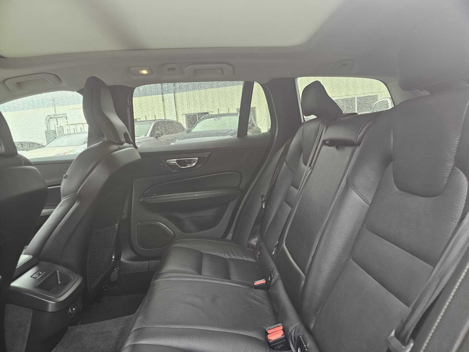 2025 Volvo V60 Cross Country Plus