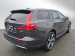 2025 Volvo V60 Cross Country Plus