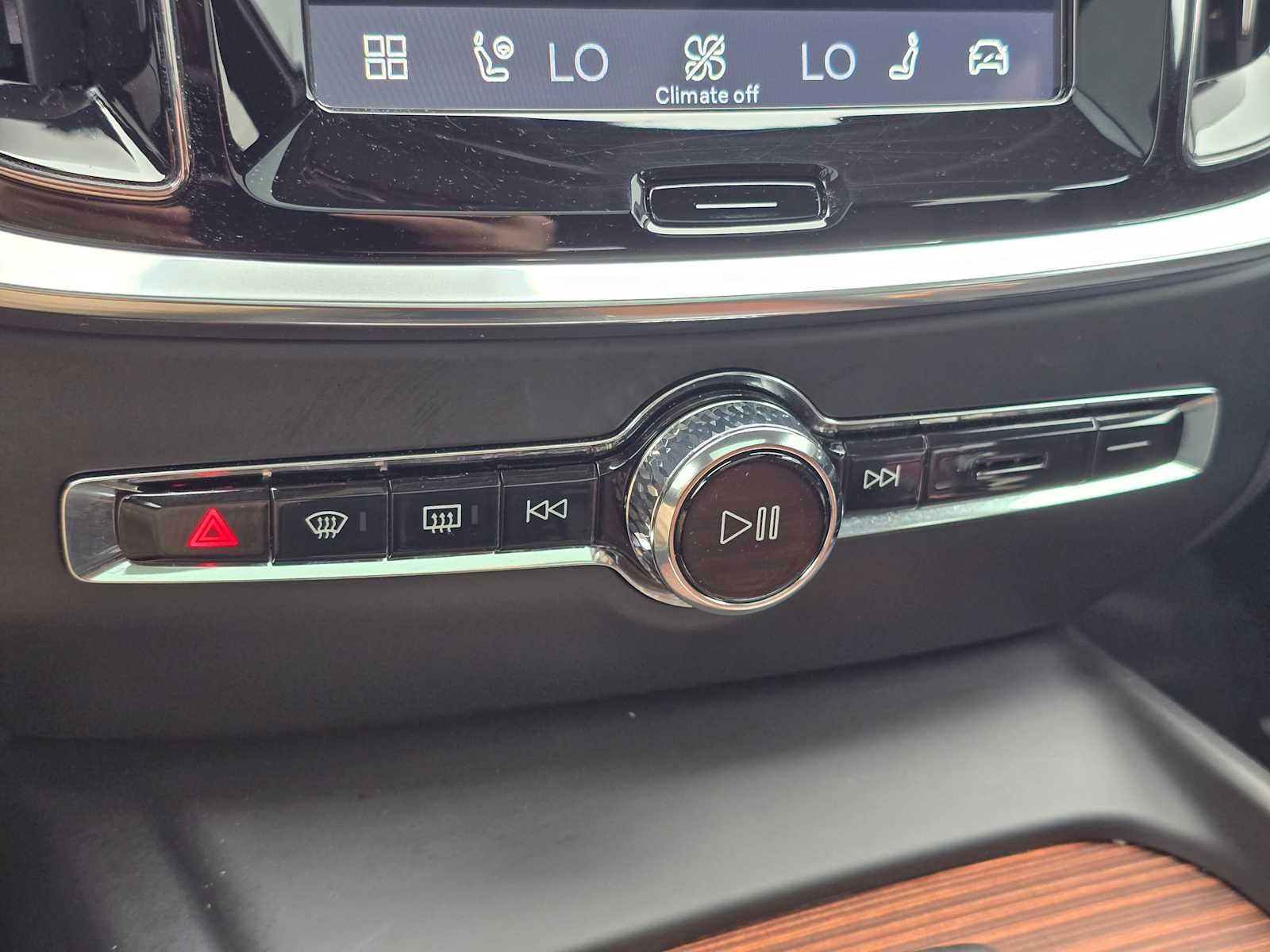 2025 Volvo V60 Cross Country Plus