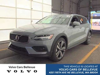 2025 Volvo V60 Cross Country Plus