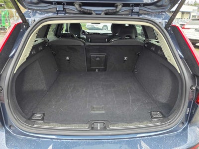 2025 Volvo V60 Cross Country Plus