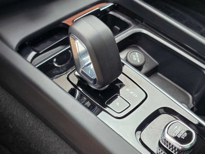 2025 Volvo V60 Cross Country Plus