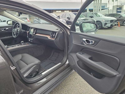 2025 Volvo V60 Cross Country Plus