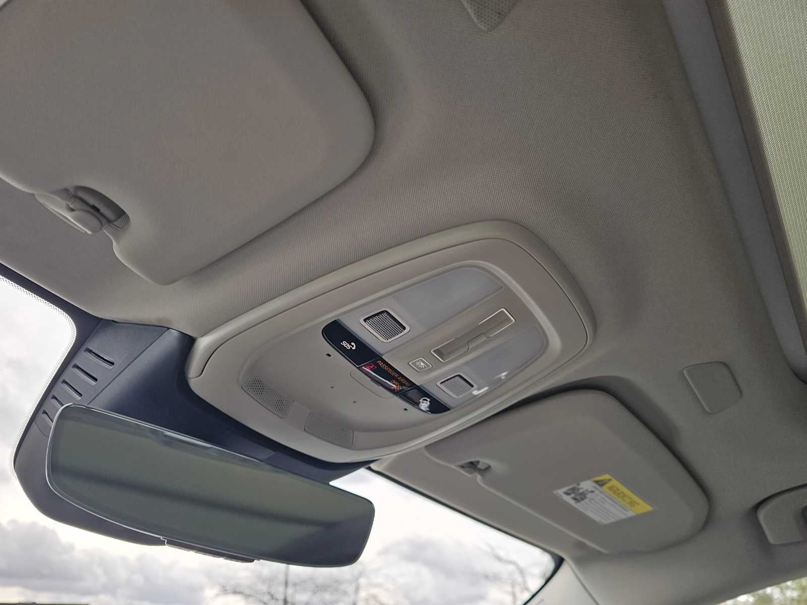 2025 Volvo V60 Cross Country Plus