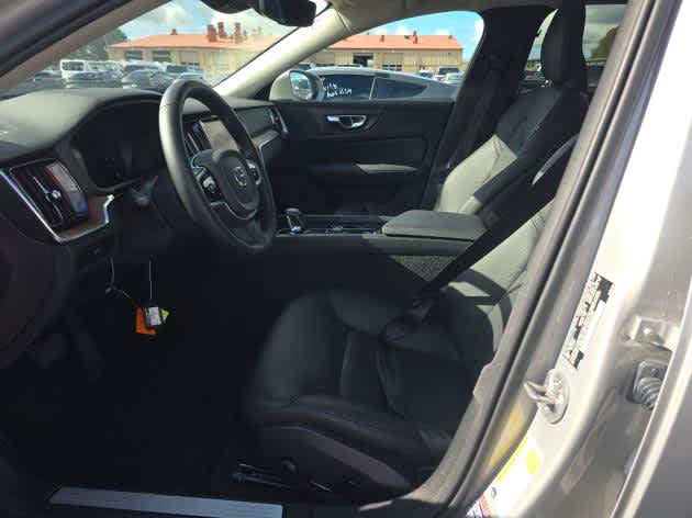 2025 Volvo V60 Cross Country Plus