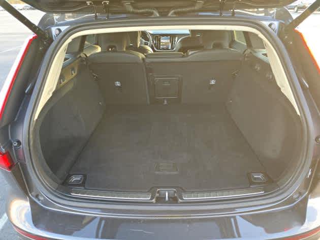 2025 Volvo V60 Cross Country Plus