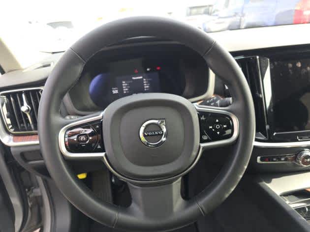 2025 Volvo V60 Cross Country Plus