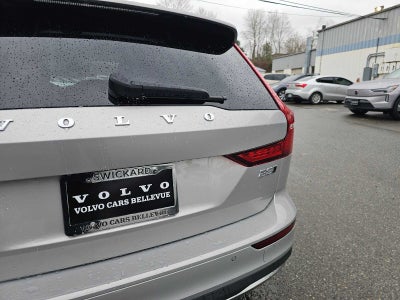 2025 Volvo V60 Cross Country Plus