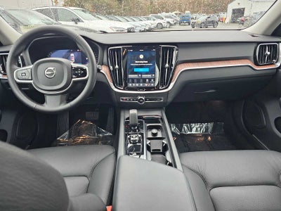 2025 Volvo V60 Cross Country Plus