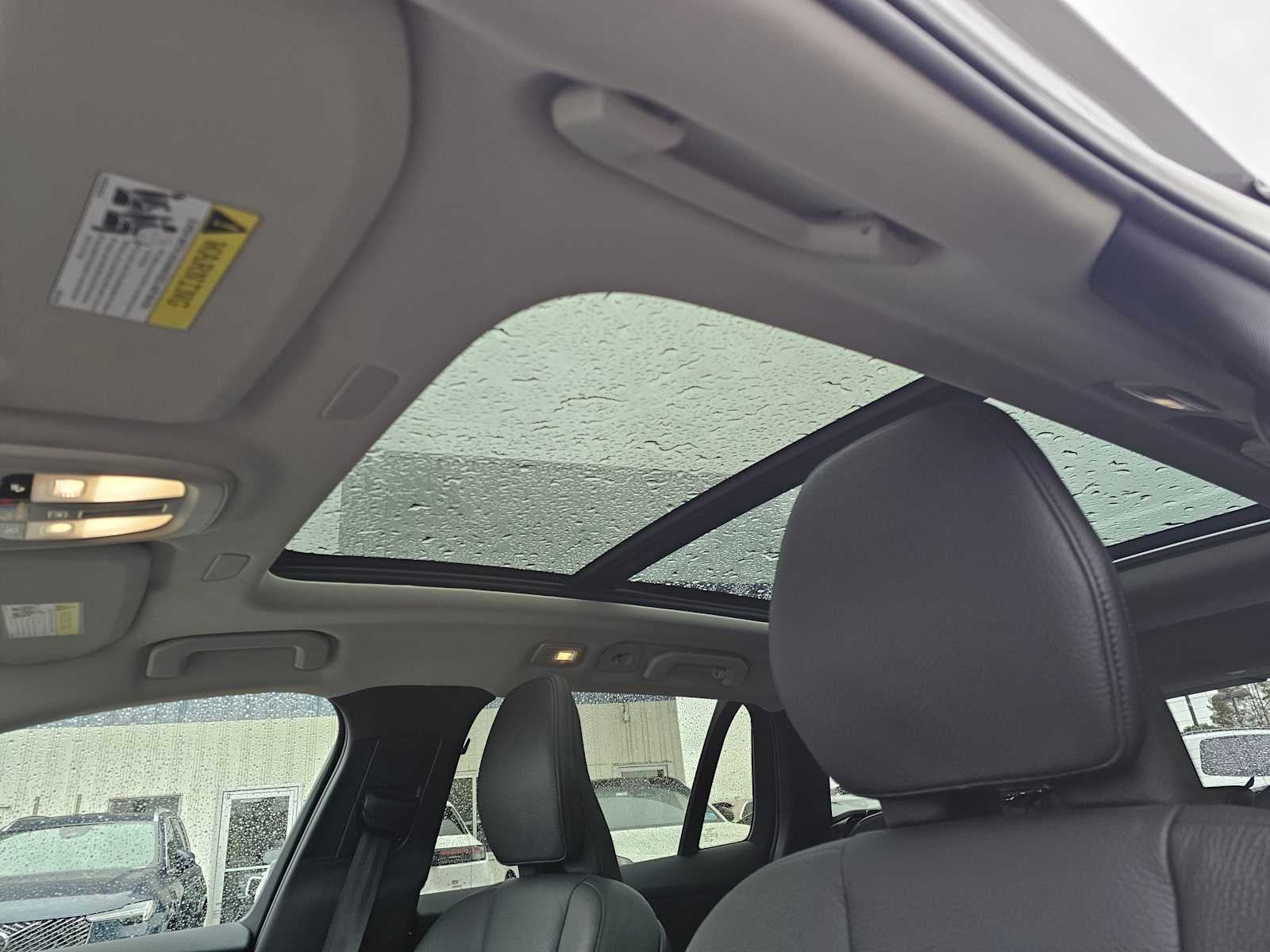 2025 Volvo V60 Cross Country Plus