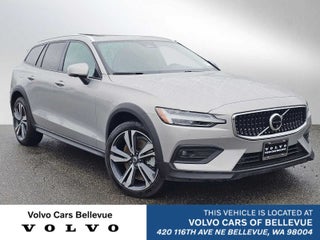 2025 Volvo V60 Cross Country Plus
