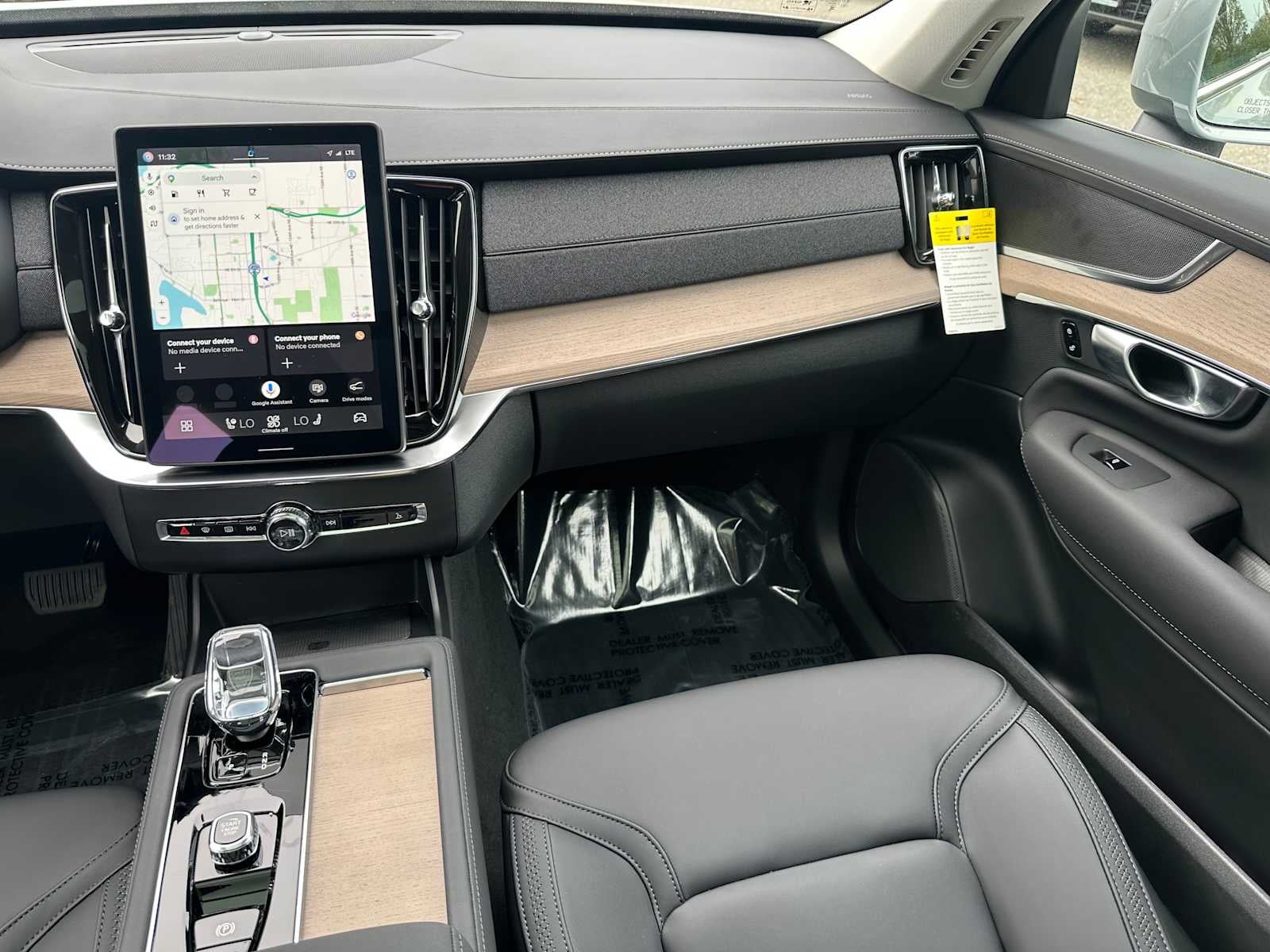 2025 Volvo XC90 Core