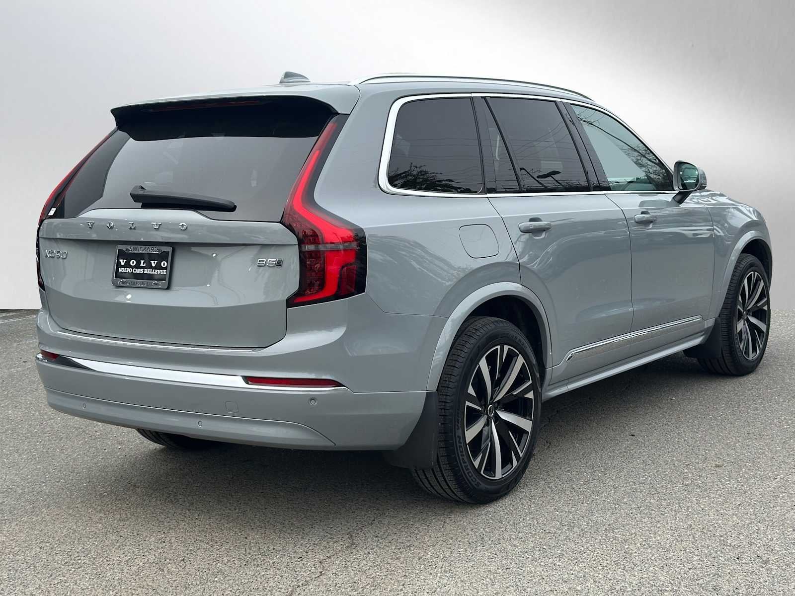 2025 Volvo XC90 Core