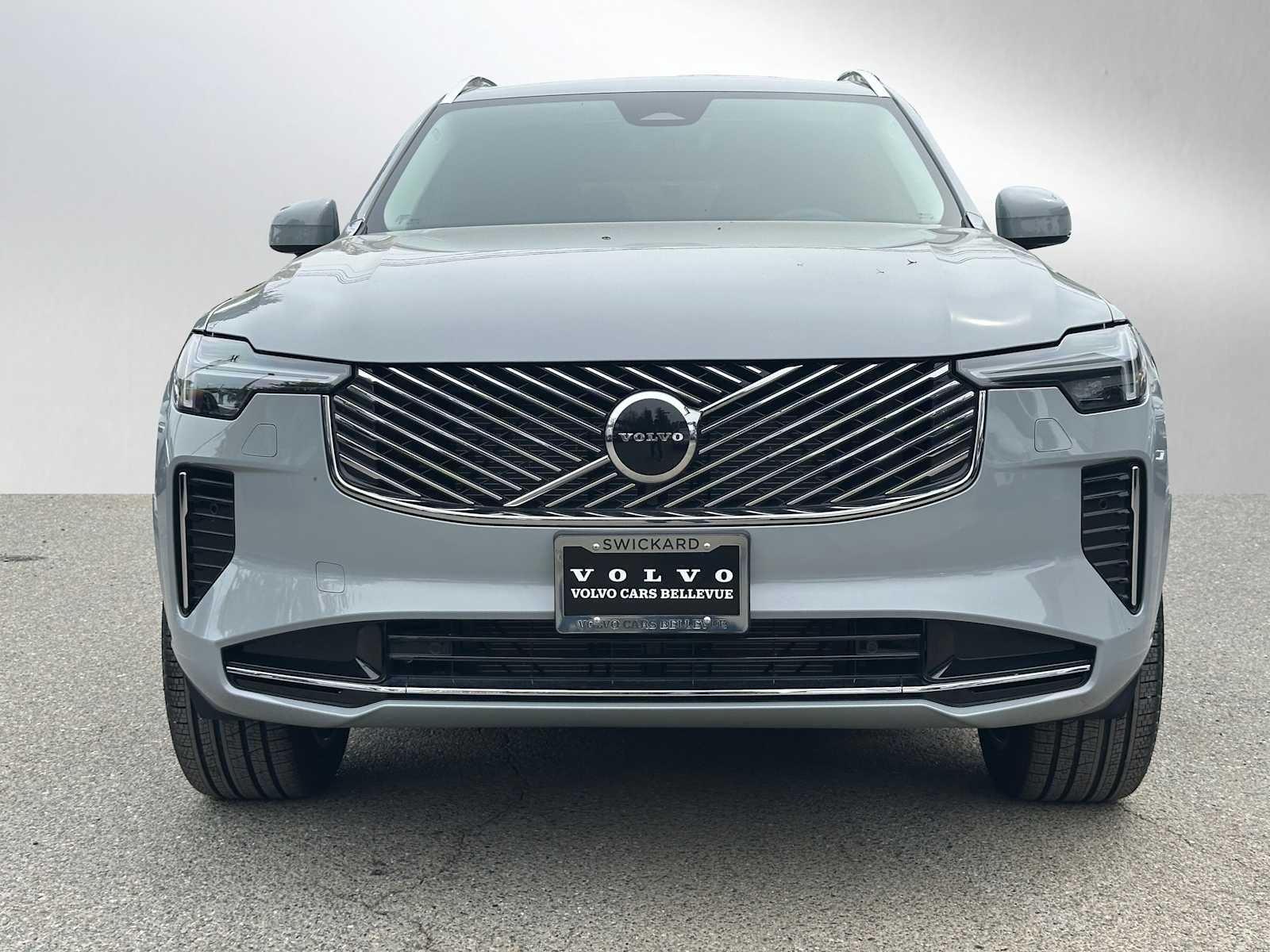 2025 Volvo XC90 Core