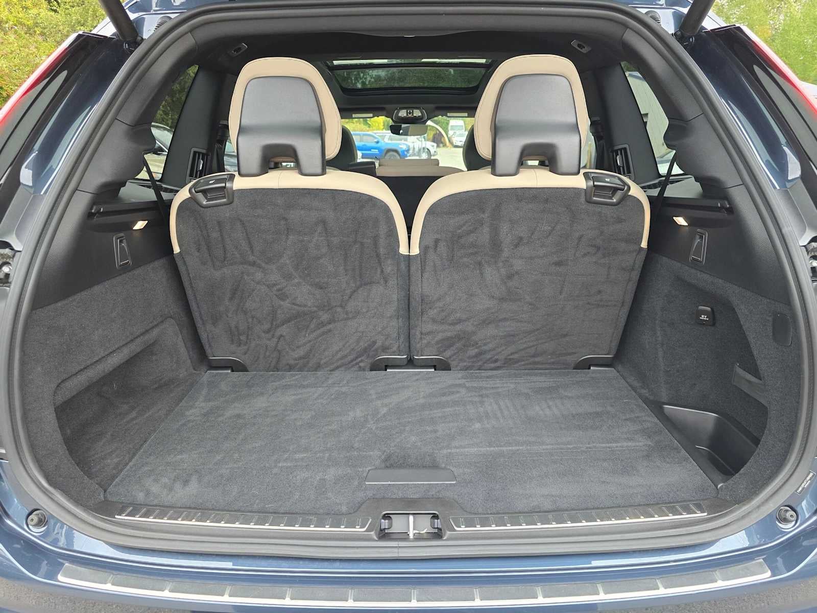 2026 Volvo XC90 Plus