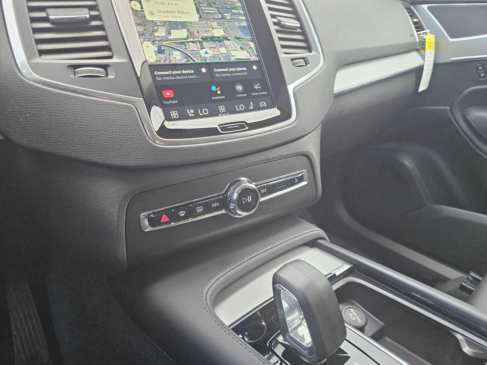 2025 Volvo XC90 Core