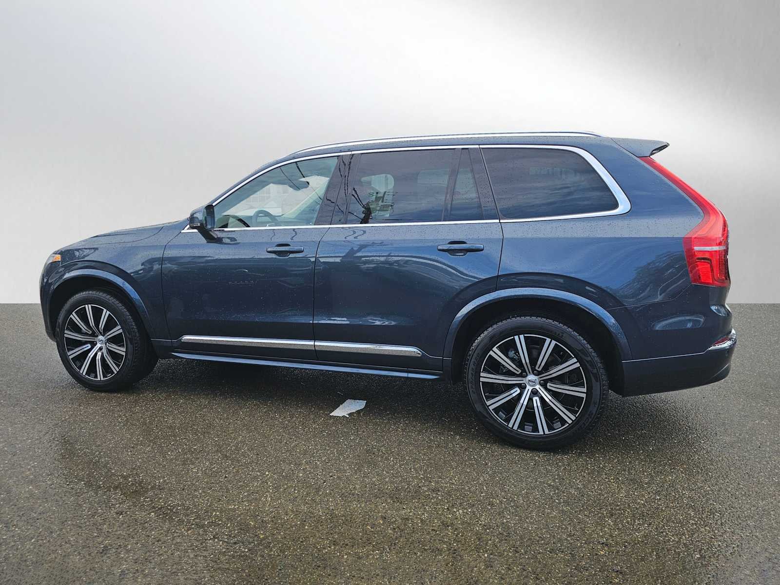 2025 Volvo XC90 Core