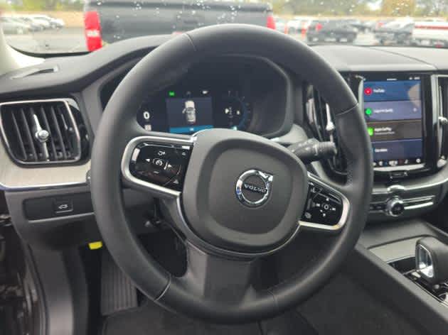 2025 Volvo XC60 Plus