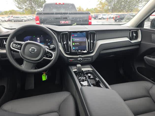 2025 Volvo XC60 Plus