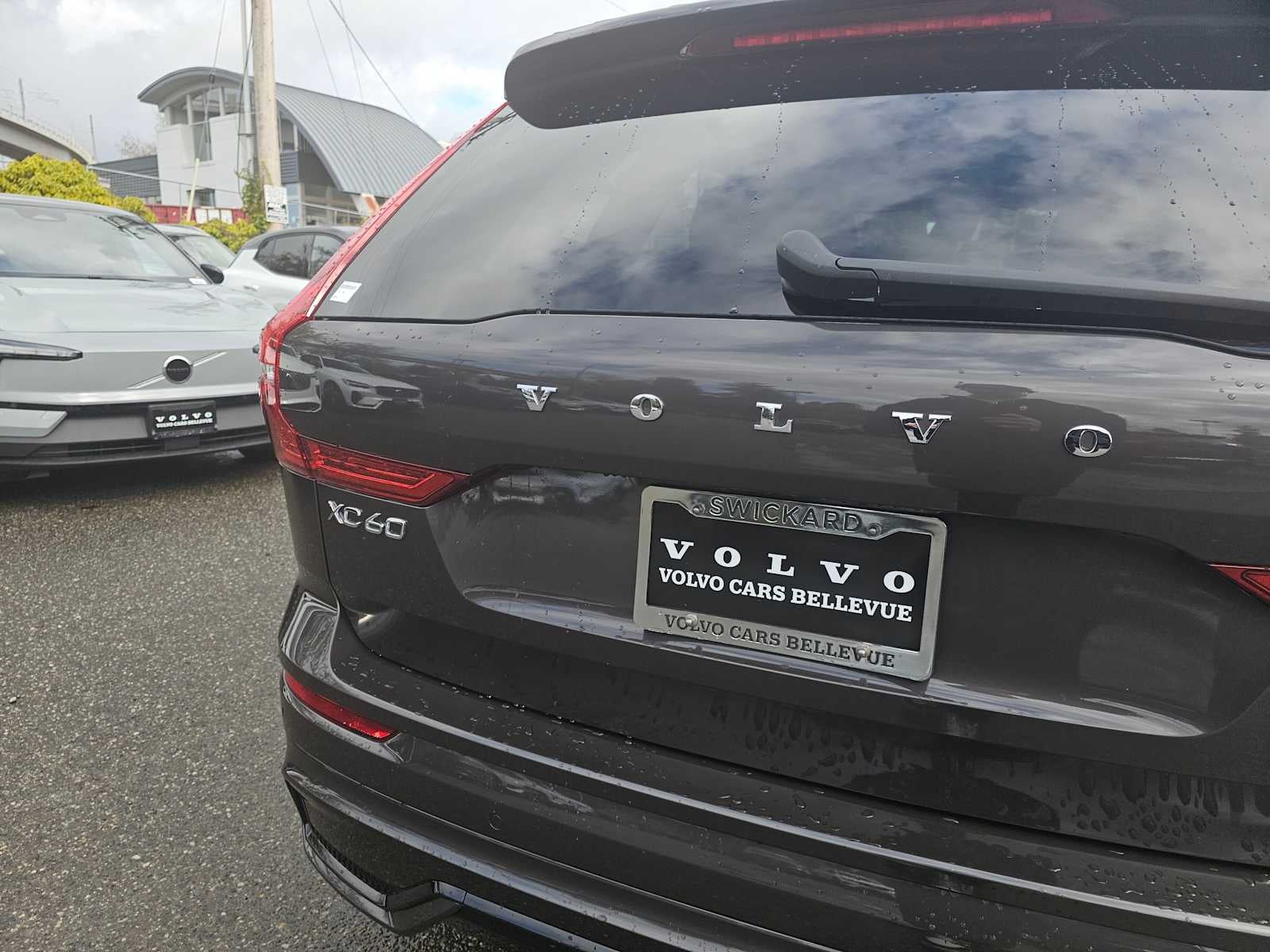 2025 Volvo XC60 Plus