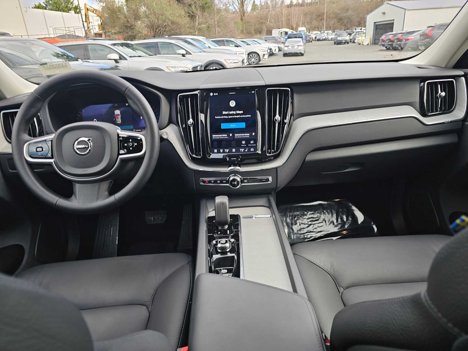 2025 Volvo XC60 Plus