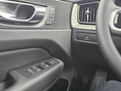 2025 Volvo XC60 Plus