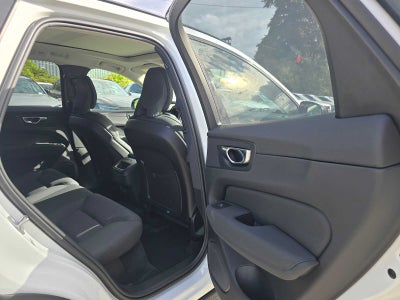 2026 Volvo XC60 Plus