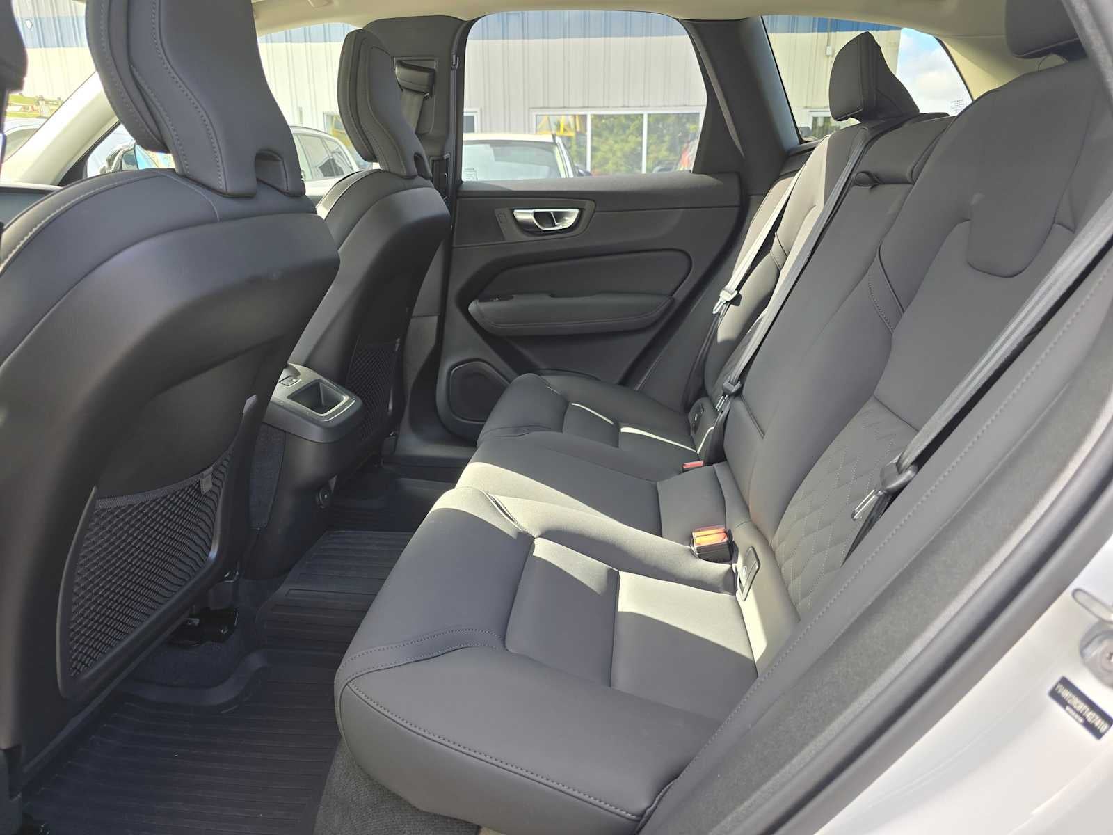 2026 Volvo XC60 Plus