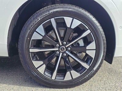 2026 Volvo XC60 Plus