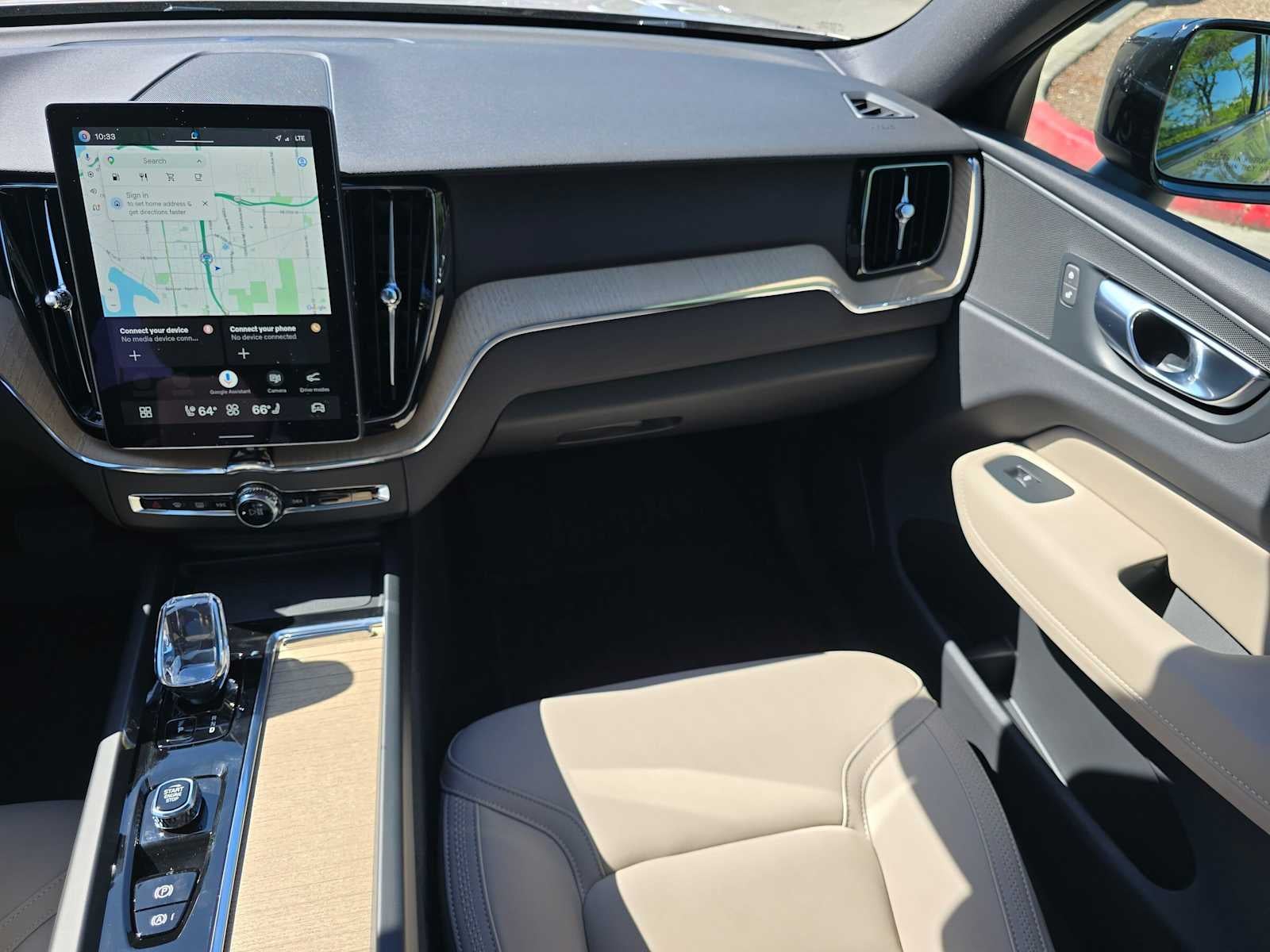 2026 Volvo XC60 Plus