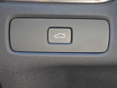 2026 Volvo XC60 Plus