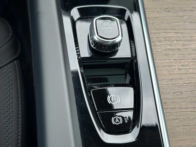 2026 Volvo XC60 Plus