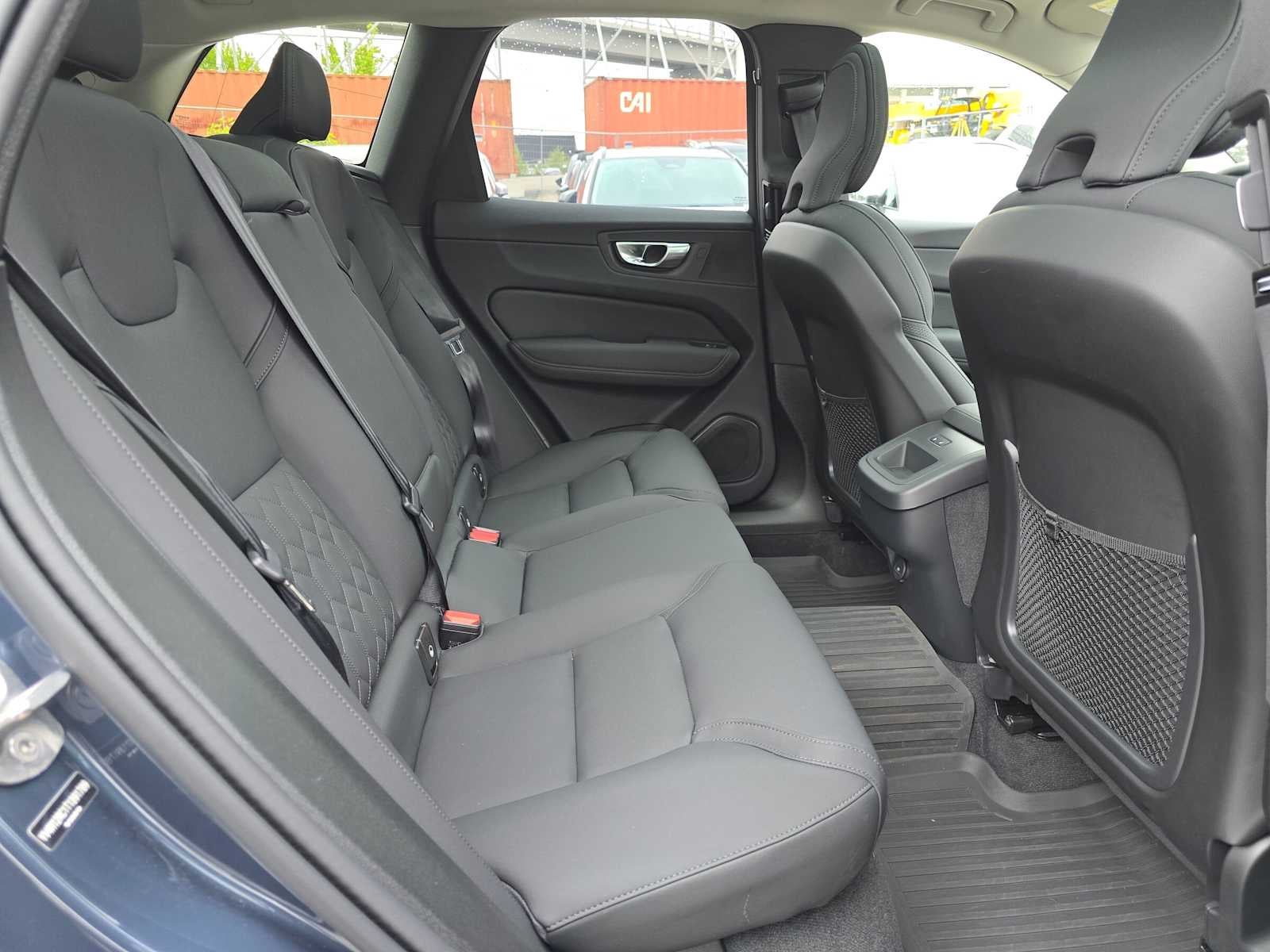 2026 Volvo XC60 Plus