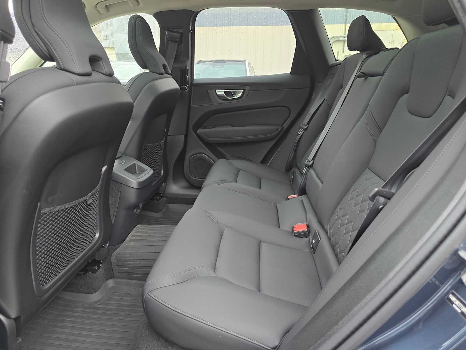 2026 Volvo XC60 Plus