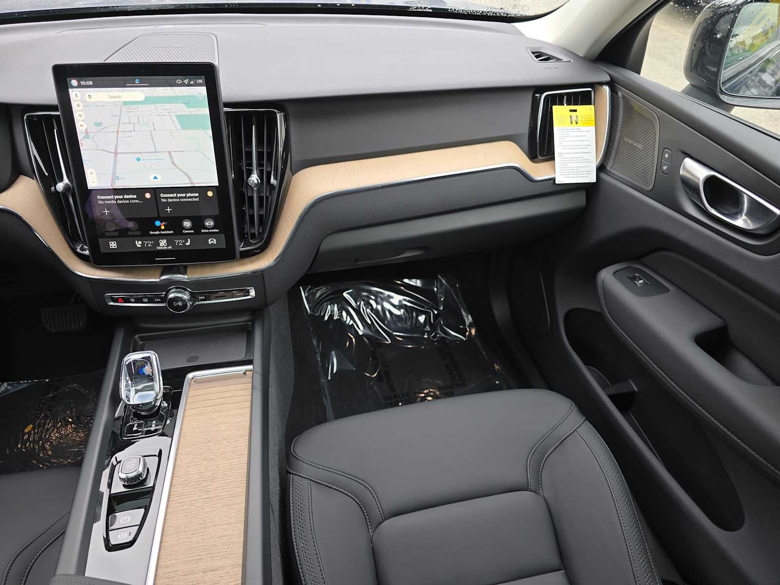 2026 Volvo XC60 Plus